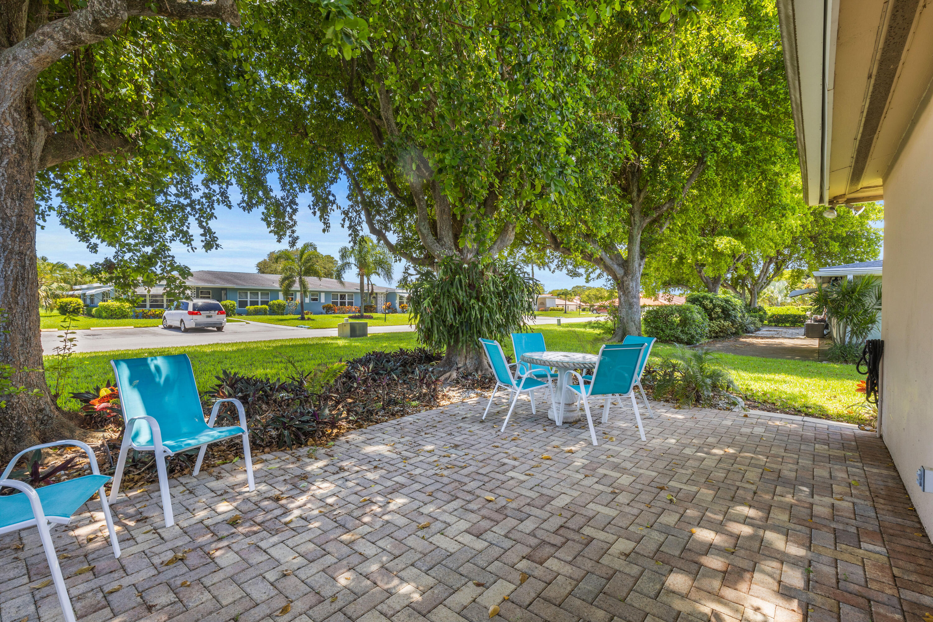 250 High Point Boulevard, Unit D Boynton Beach, FL 33435 - Photo 19 of 27 Paver Patio