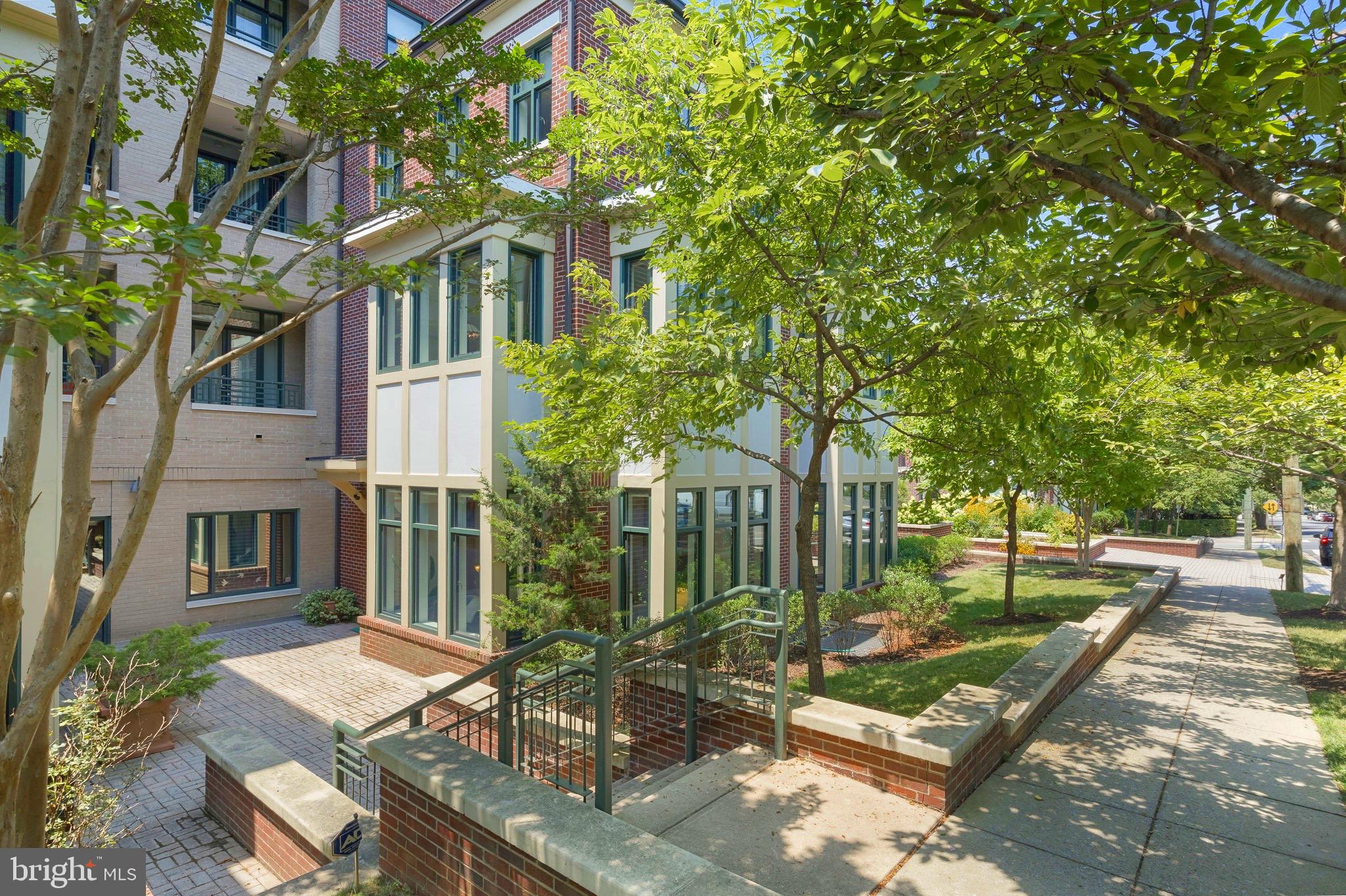 4750 41st Street Northwest Washington, DC 20016 - Photo 3 of 39 Chic Living At It's Best!