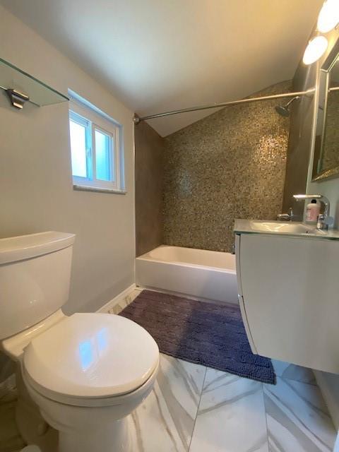 8013 Mt Carmel Road Verona, PA 15147 - Photo 15 of 19 Gallery Image 15