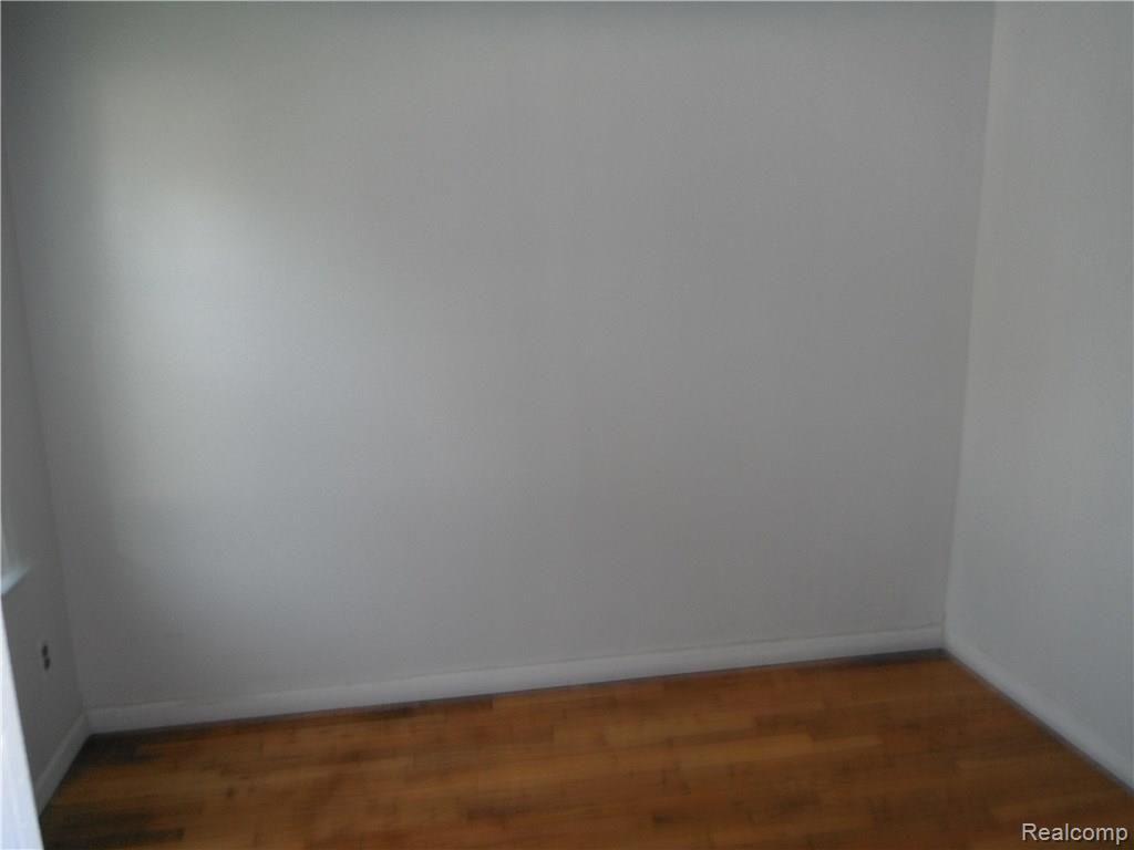 12111 Inkster Road Taylor, MI 48180 - Photo 10 of 31