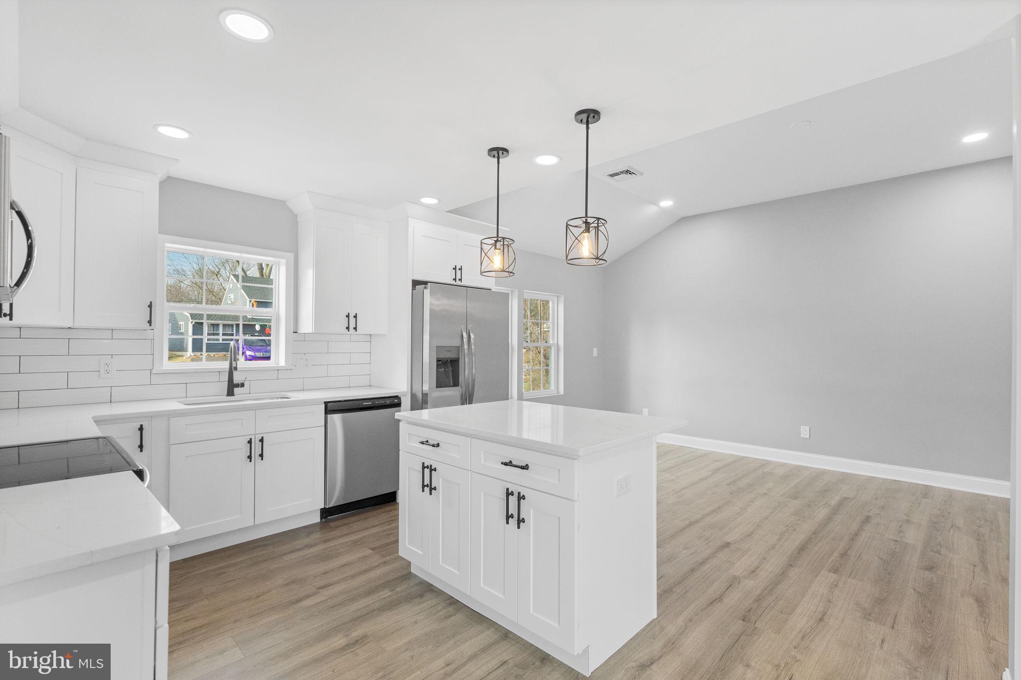 16 Goldengate Road Levittown, PA 19057 - Photo 5 of 30 Gallery Image 5