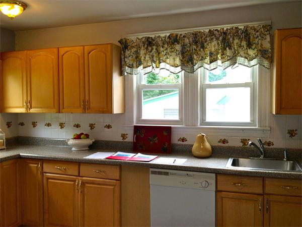 10 Bemis Road Newton, MA 02460 - Photo 5 of 11