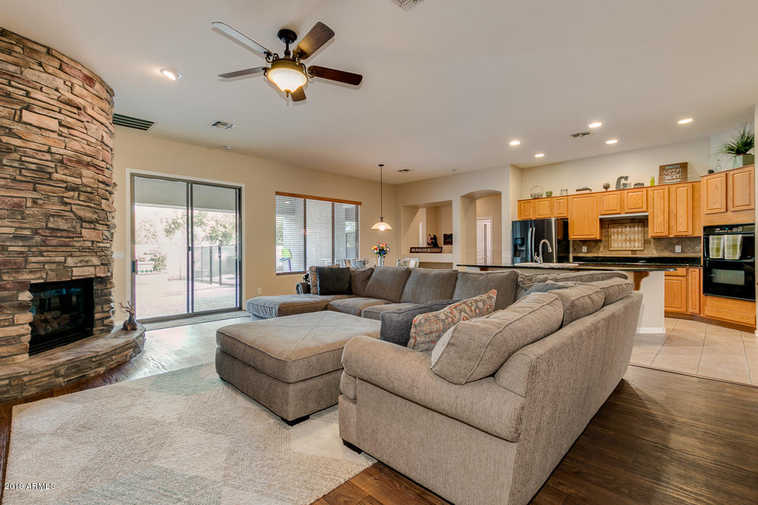 4344 East Reins Road Gilbert, AZ 85297 - Photo 3 of 57 13-Reins