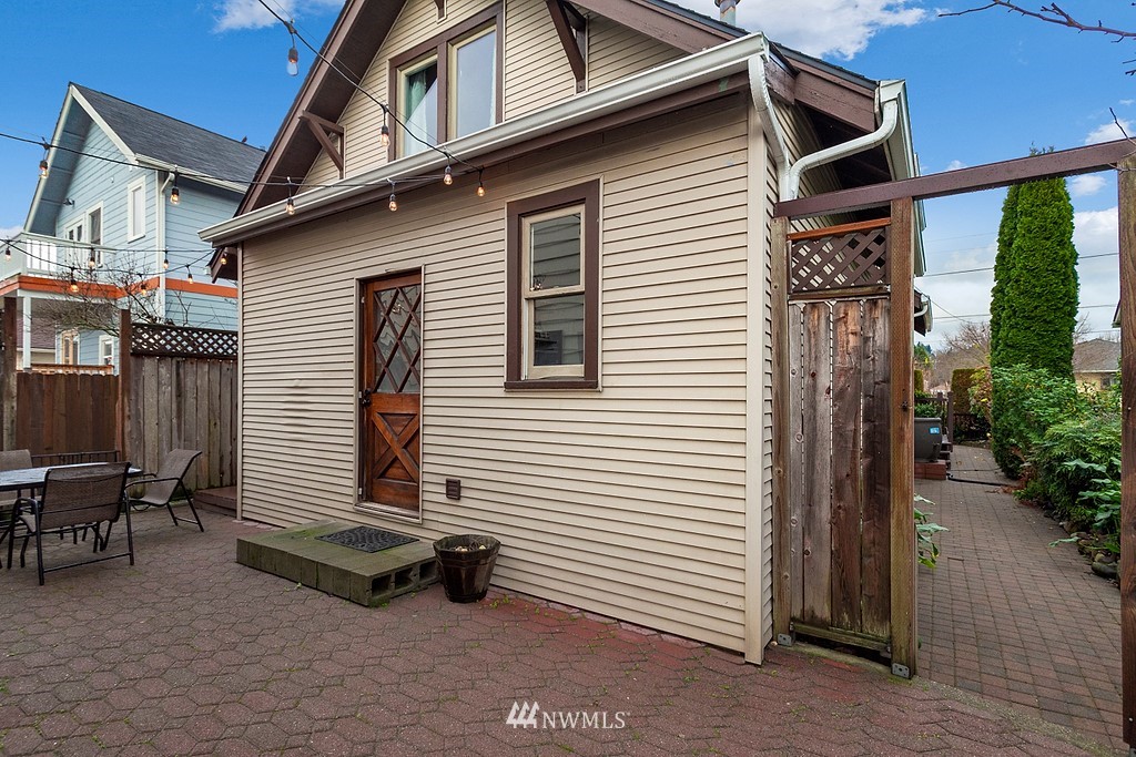 237 Wells Avenue North Renton, WA 98057 - Photo 27 of 28