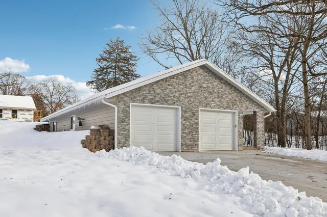 $379,900 | 8128 Truman Court, Burlington, WI 53105
