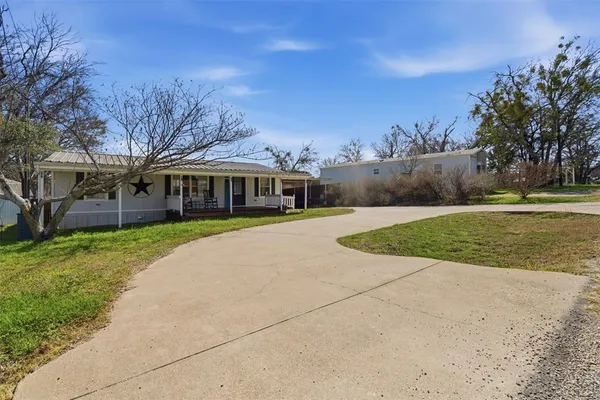 $174,999 | 3011 North Sky Court, Granbury, TX 76049