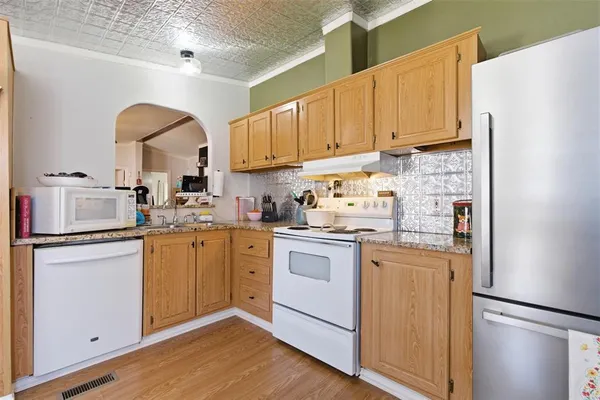 $174,999 | 3011 North Sky Court, Granbury, TX 76049