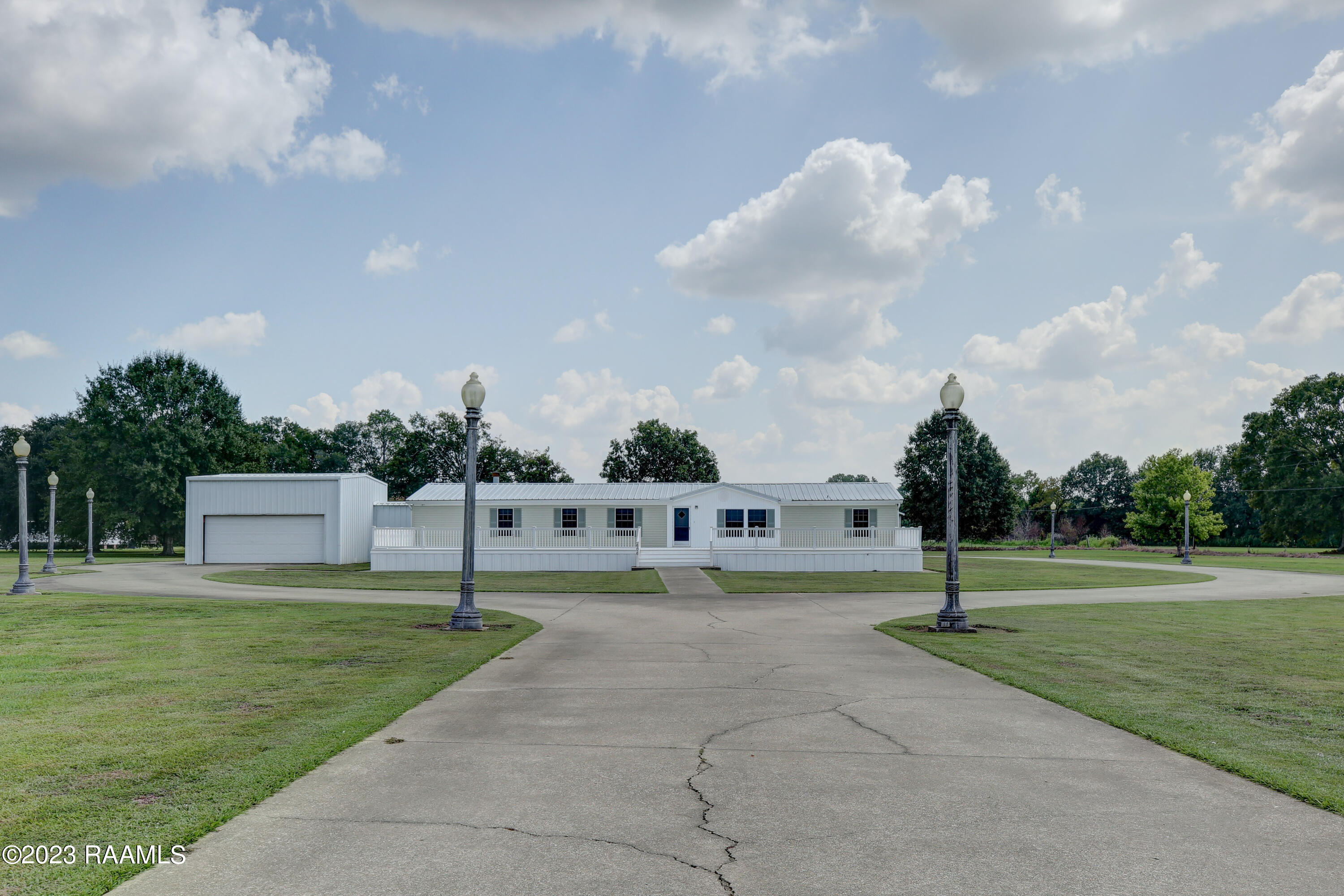 606A St Clair Road Breaux Bridge, LA 70517 - Photo 2 of 38 StClair-2