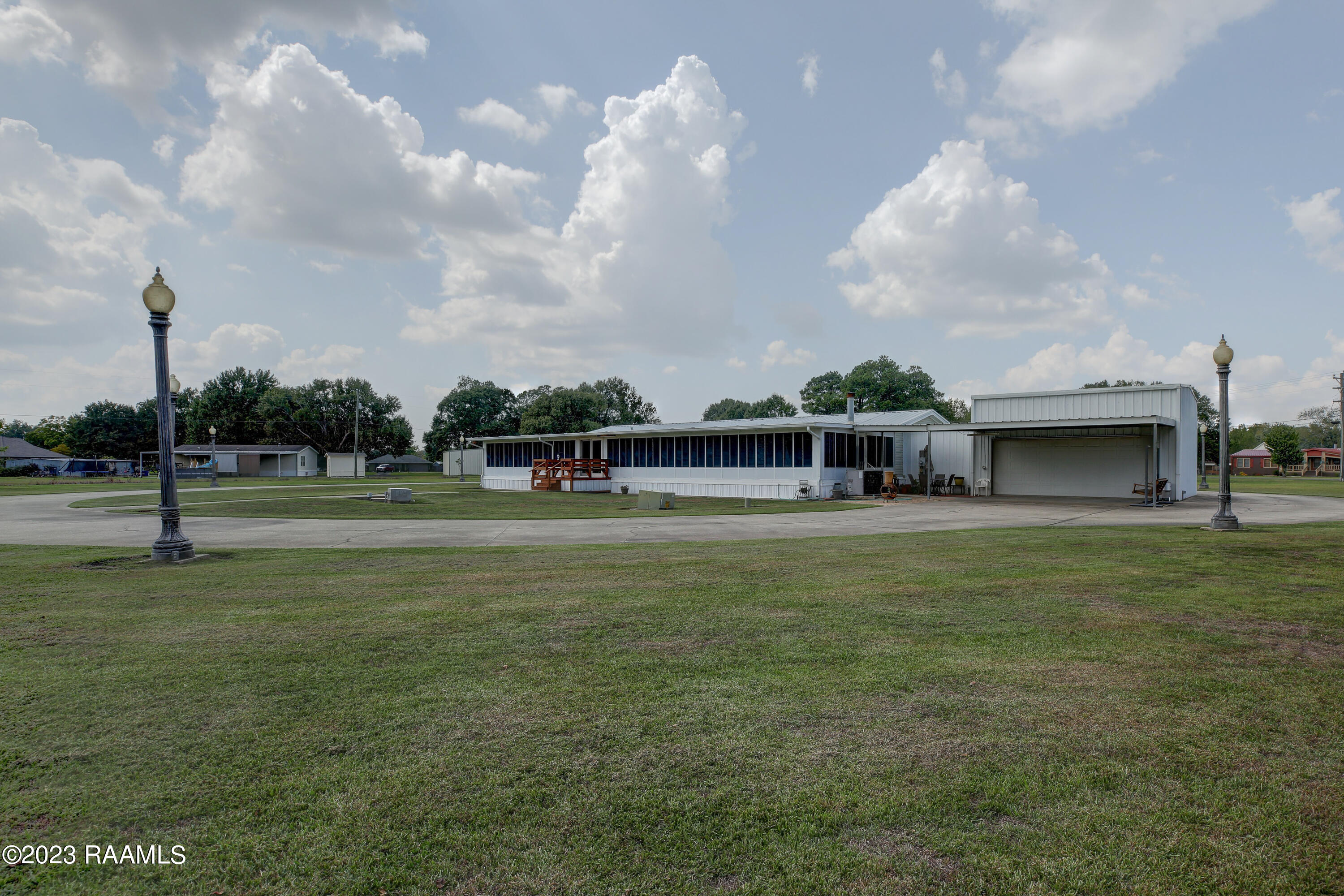 606A St Clair Road Breaux Bridge, LA 70517 - Photo 7 of 38 StClair-34