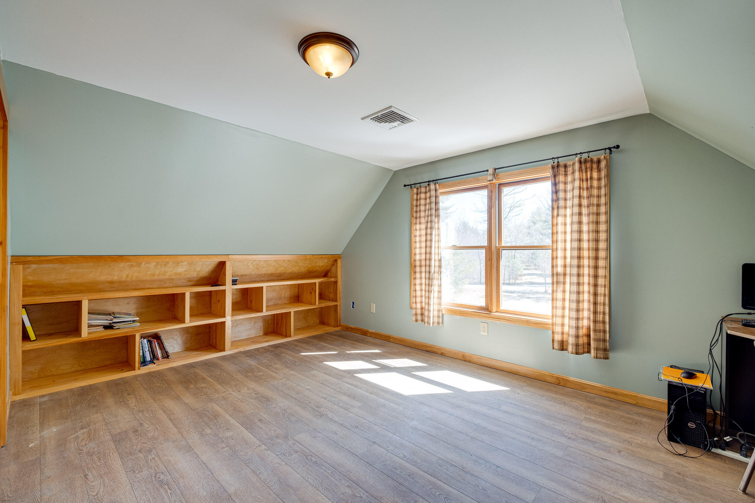 63 Parker Road Pittston, ME 04345 - Photo 15 of 51 63 Parker Rd_Pittston_13