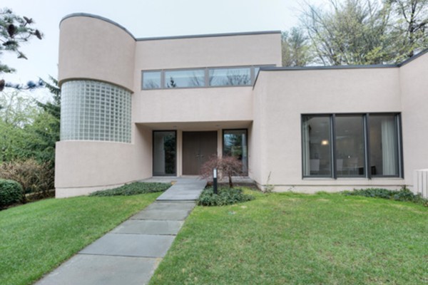13 Meadowbrook Road Worcester, MA 01609 - Photo 1 of 27 Gallery Image 1