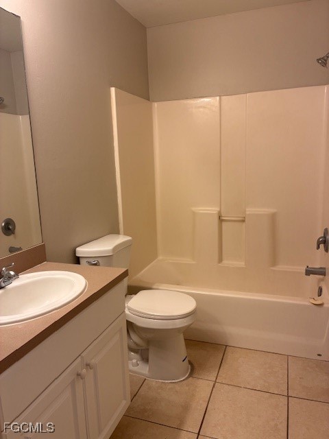 4522 20th Street Southwest Lehigh Acres, FL 33973 - Photo 6 of 9 a bathroom with a sink a toilet and a bathtub