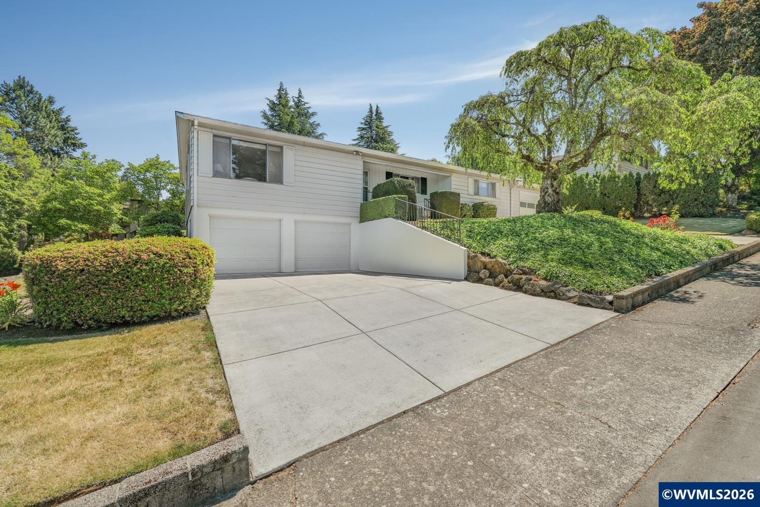 4820 Jones Road Southeast Salem, OR 97302 - Photo 2 of 35