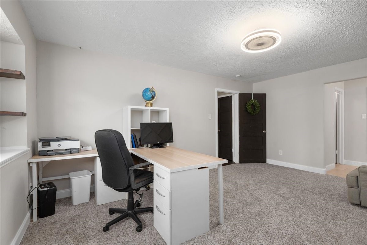 283 Shekel Lane Houston, TX 77015 - Photo 13 of 47