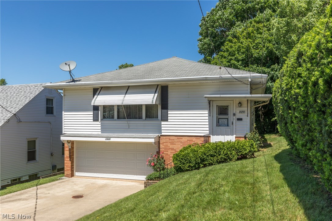 1929 Lincoln Road Wickliffe, OH 44092 - Photo 2 of 28 Gallery Image 2