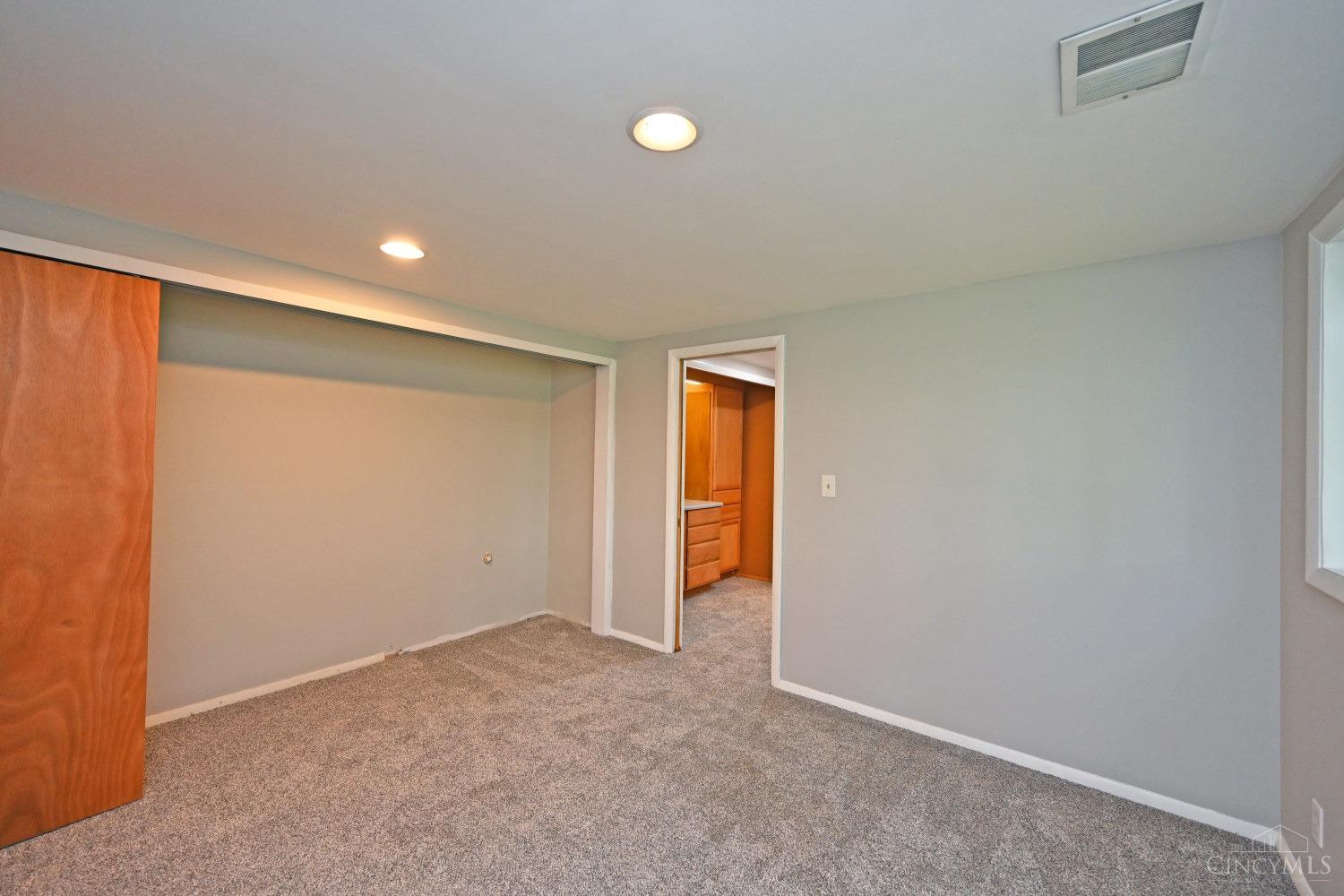 5474 Headgates Road Hamilton, OH 45011 - Photo 33 of 42 Gallery Image 33