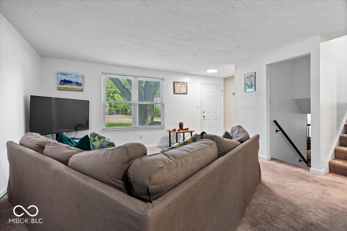 5707 West Mills Road Indianapolis, IN 46221 - Photo 5 of 25 Gallery Image 5