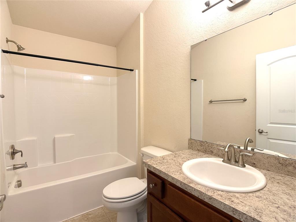 1378 Legatto Loop Dundee, FL 33838 - Photo 17 of 34