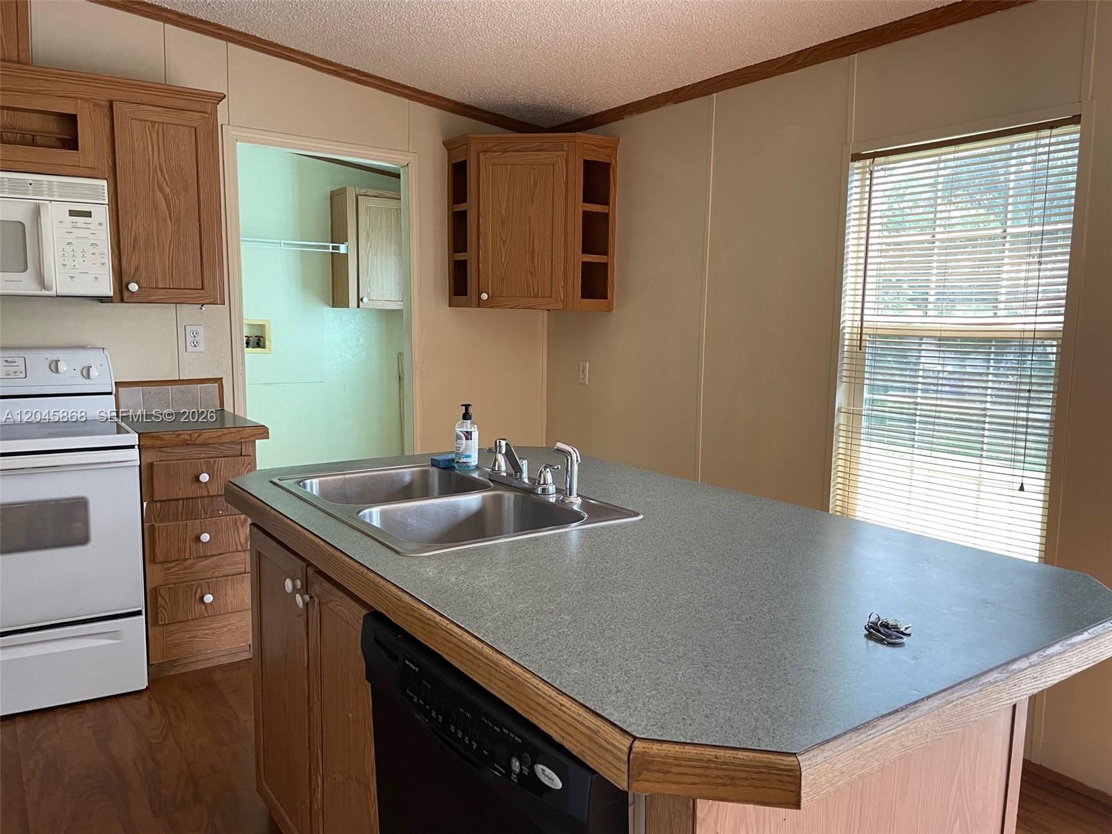 11864 Atlantic Circle, Unit H Boca Raton, FL 33428 - Photo 3 of 25