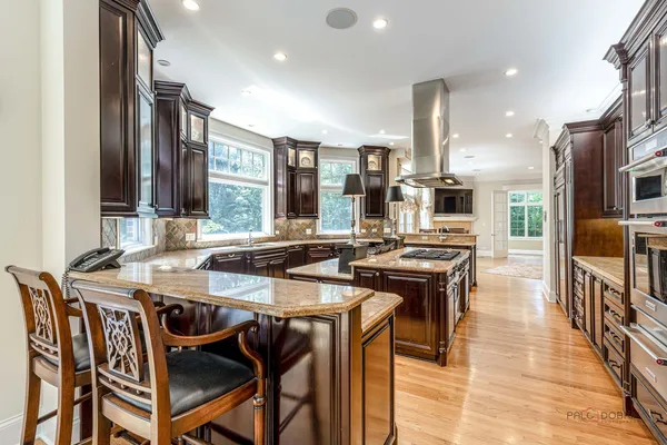 $3,599,900 | 64 Crescent Drive, Glencoe, IL 60022