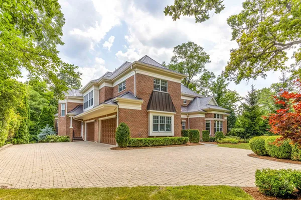$3,599,900 | 64 Crescent Drive, Glencoe, IL 60022