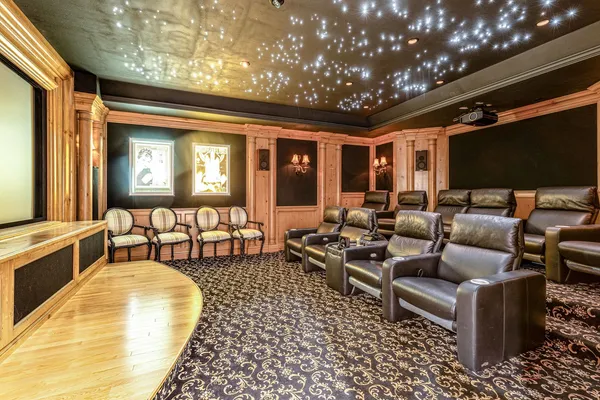 $3,599,900 | 64 Crescent Drive, Glencoe, IL 60022