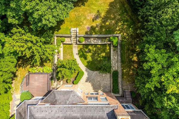 $3,599,900 | 64 Crescent Drive, Glencoe, IL 60022