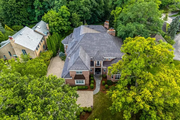 $3,599,900 | 64 Crescent Drive, Glencoe, IL 60022