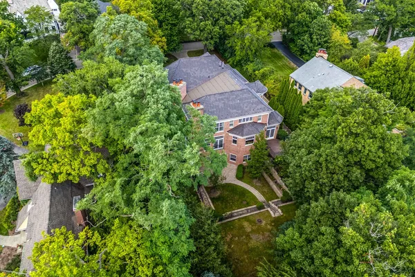 $3,599,900 | 64 Crescent Drive, Glencoe, IL 60022