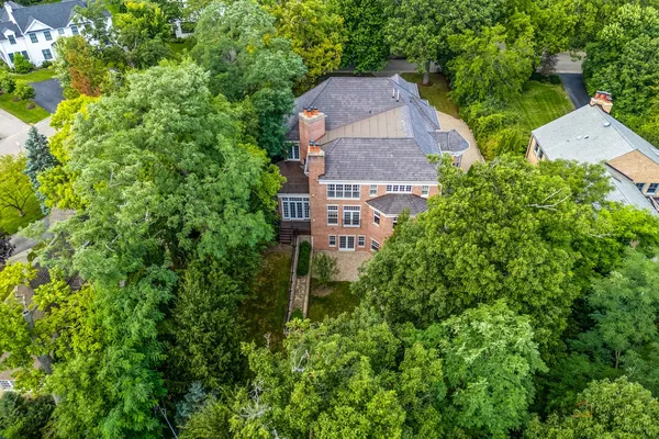 $3,599,900 | 64 Crescent Drive, Glencoe, IL 60022