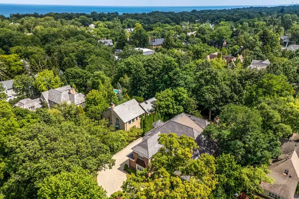 $3,599,900 | 64 Crescent Drive, Glencoe, IL 60022