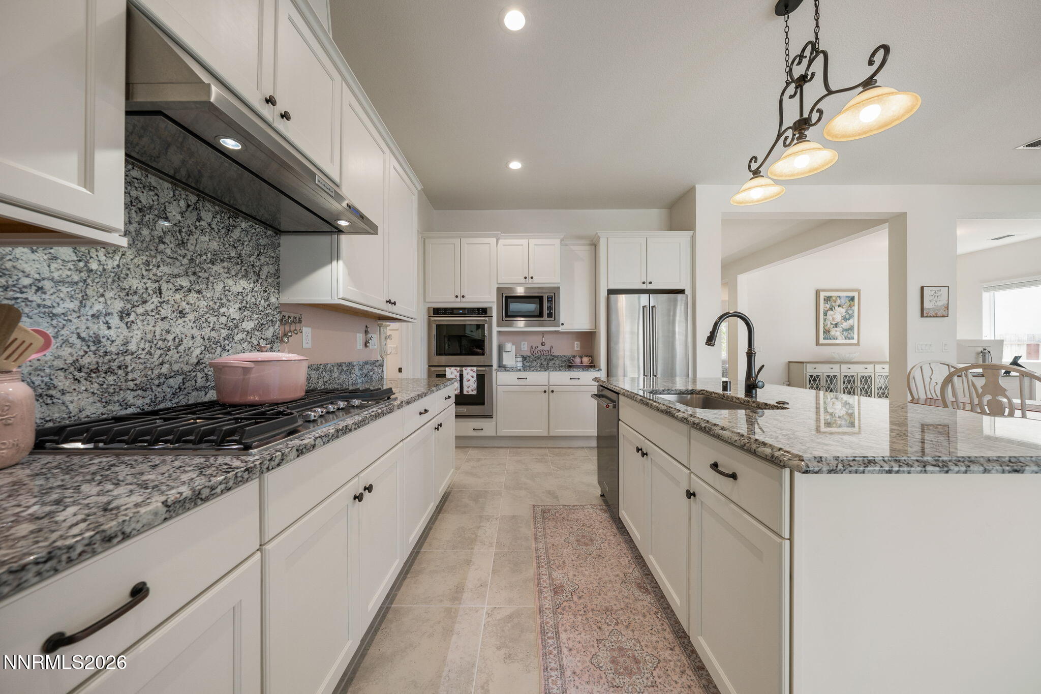 2233 Paint Horse Drive Reno, NV 89521 - Photo 7 of 55 kitchen