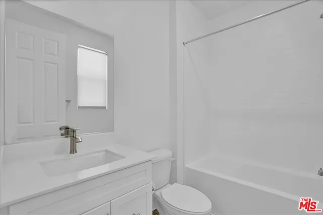 $4,995 | 725 Daniel Freeman Circle, Inglewood, CA 90301