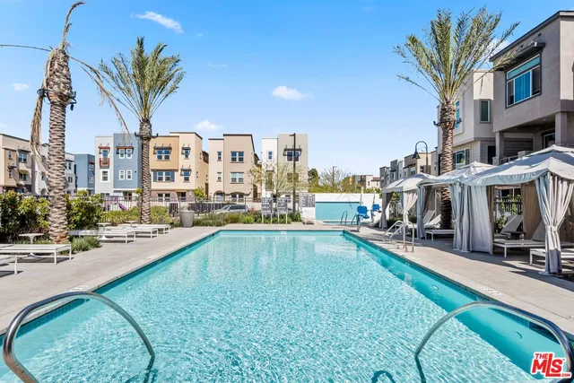 $4,995 | 725 Daniel Freeman Circle, Inglewood, CA 90301