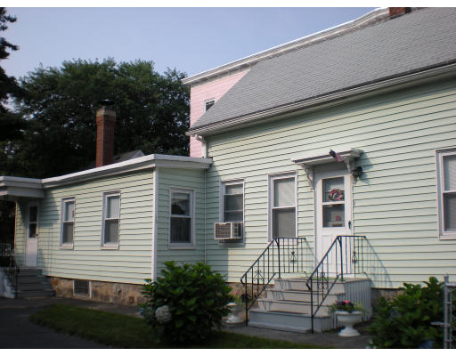 10 Rowe Street Lawrence, MA 01843 - Photo 2 of 13 Gallery Image 2