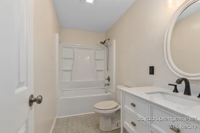 $430,000 | 5450 Golfcrest Court Southwest, Wyoming, MI 49509