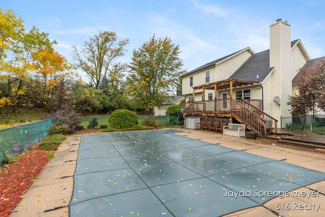 $430,000 | 5450 Golfcrest Court Southwest, Wyoming, MI 49509