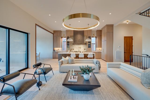 $3,000,000 | 2108 12th Avenue South, Nashville, TN 37204