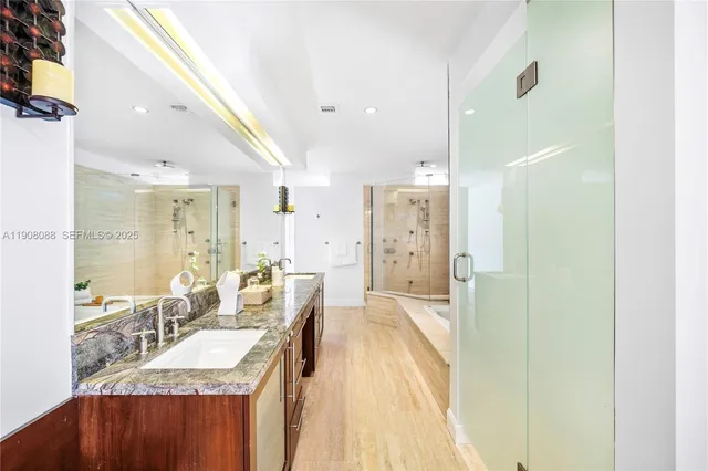 $5,955 | 7222 Trouville Esplanade, Miami Beach, FL 33141