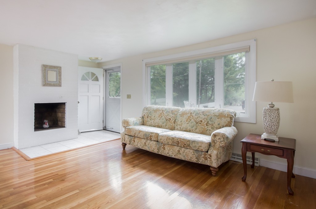 20 Mulhall Drive Ashland, MA 01721 - Photo 7 of 19