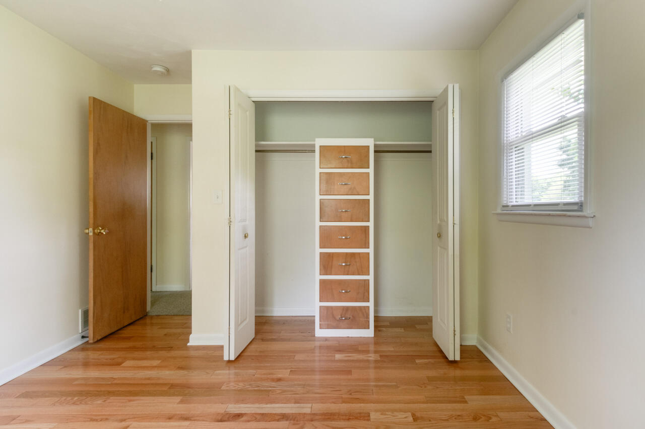 12159 South Sprinkle Road Vicksburg, MI 49097 - Photo 13 of 34 .