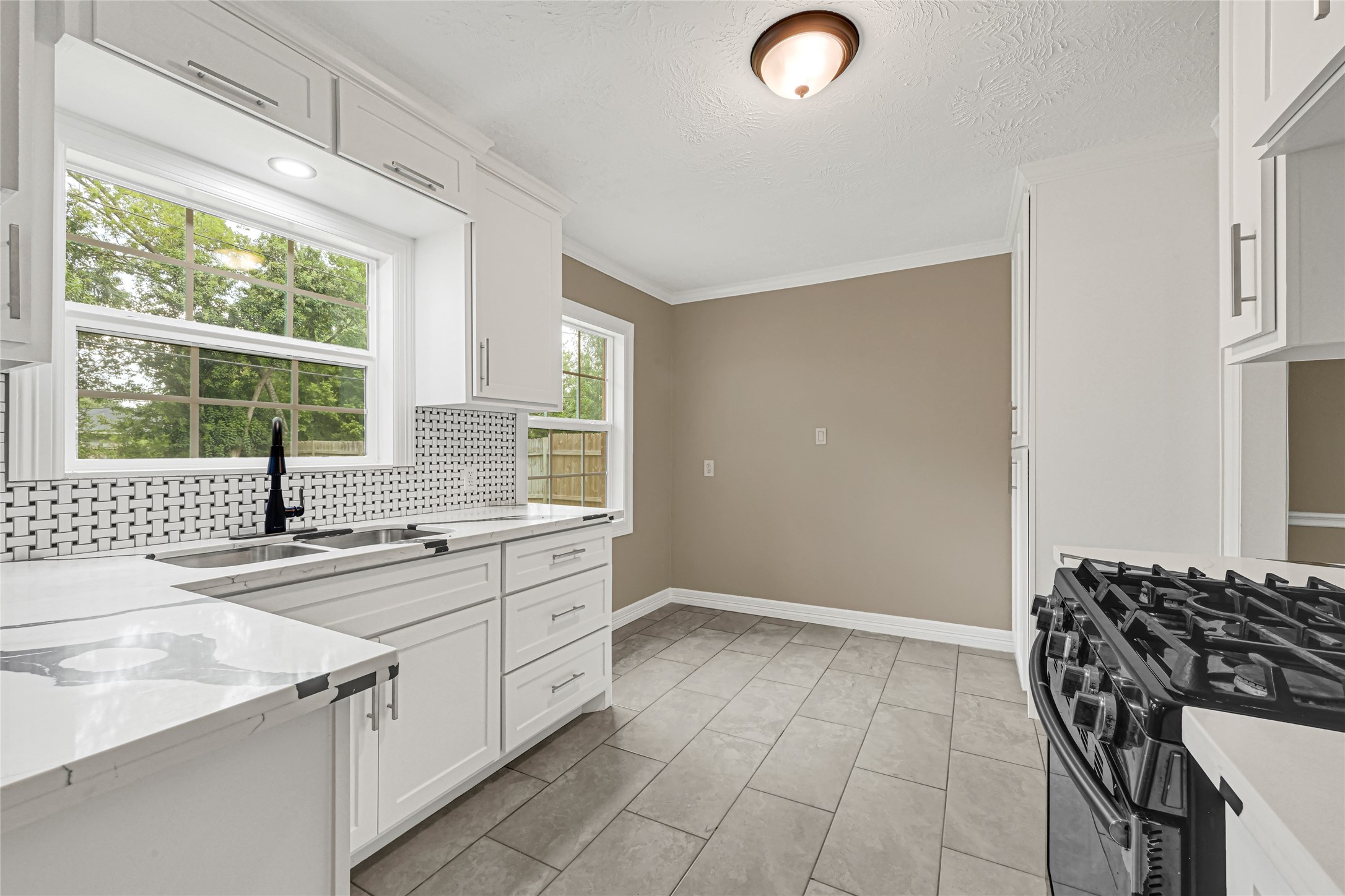 8526 Vennard Road Houston, TX 77034 - Photo 9 of 9