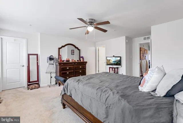 $393,000 | 9735 Tealbriar Drive, Unit 253, Upper Marlboro, MD 20772