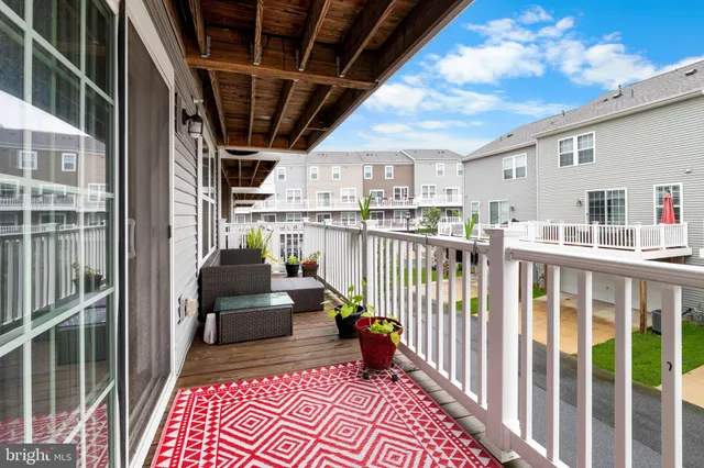 $393,000 | 9735 Tealbriar Drive, Unit 253, Upper Marlboro, MD 20772