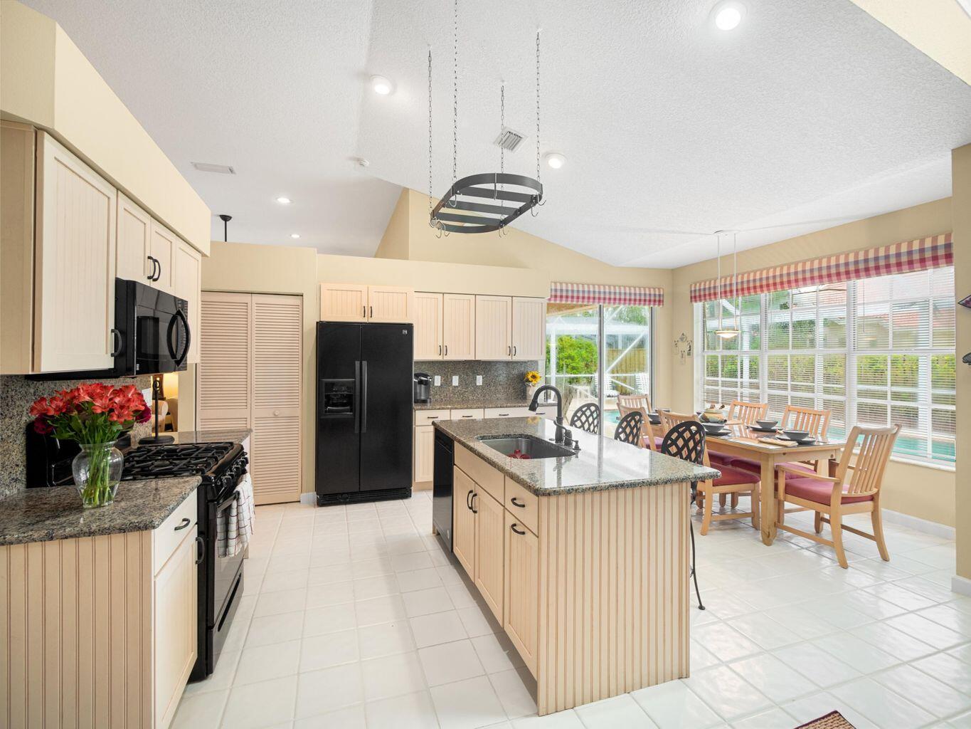 205 Eagleton Estates Boulevard Palm Beach Gardens, FL 33418 - Photo 16 of 22 eagleton8