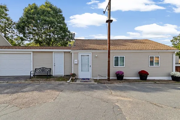 $749,900 | 2783 Cranberry Highway, Wareham, MA 02571
