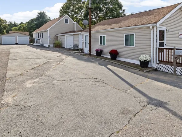 $749,900 | 2783 Cranberry Highway, Wareham, MA 02571