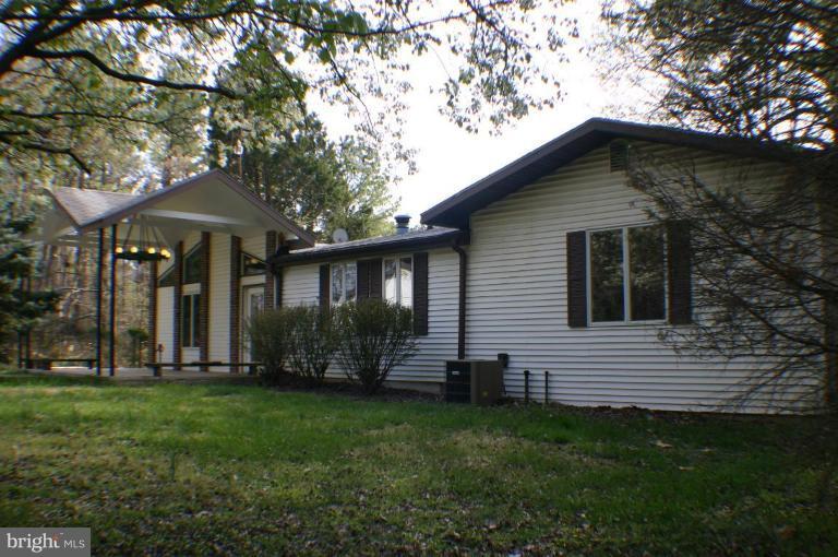 13915 Dowell Road Dowell, MD 20688 - Photo 2 of 8 Exterior #2