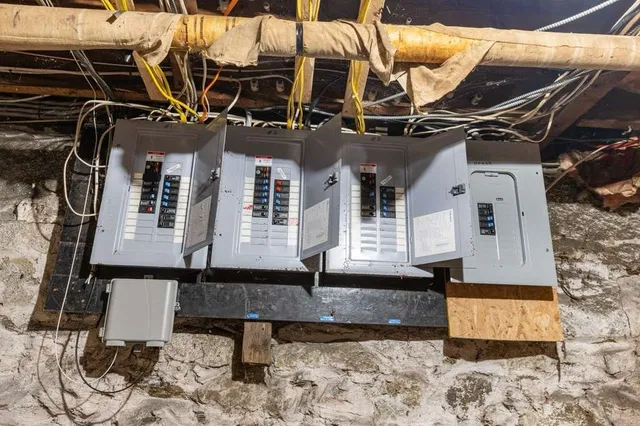 a picture of a building