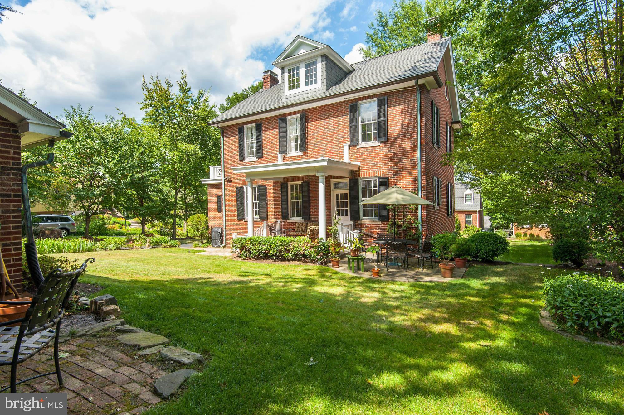 408 Rucker Place Alexandria, VA 22301 - Photo 22 of 25 REAR EXTERIOR